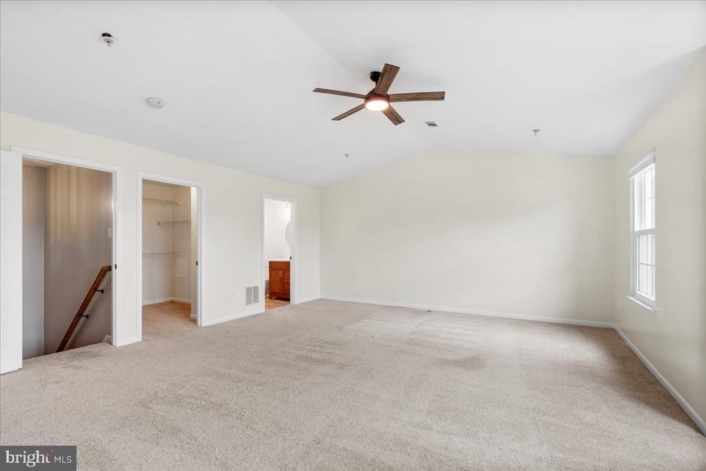 5227 Regal Court - Photo 21