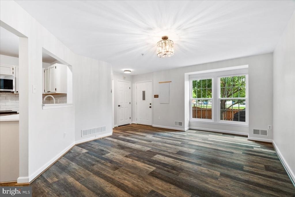 5227 Regal Court - Photo 5