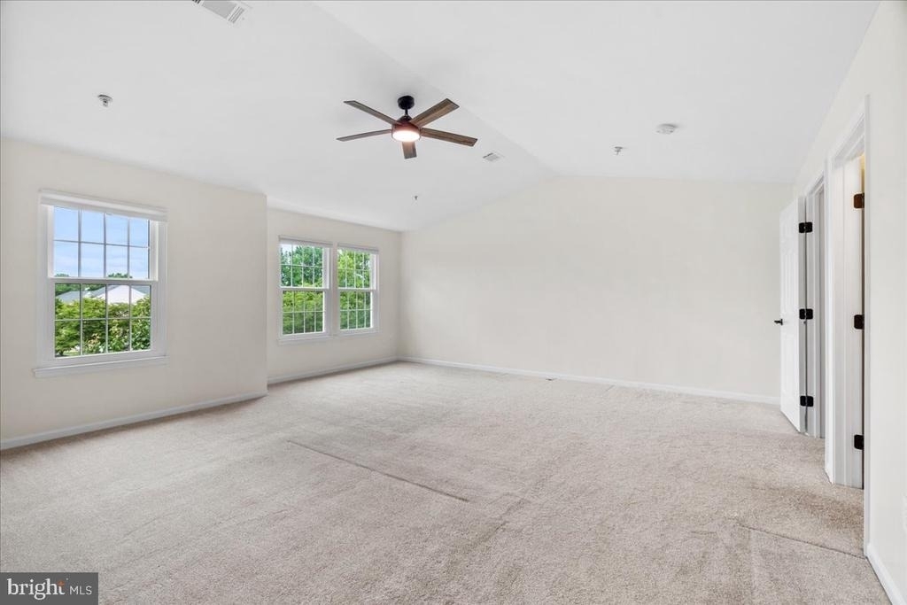 5227 Regal Court - Photo 22