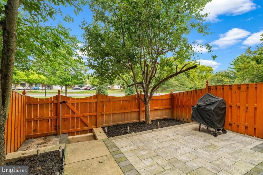 5227 Regal Court - Photo 27