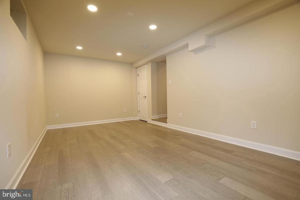 8006 Harbor Place - Photo 16