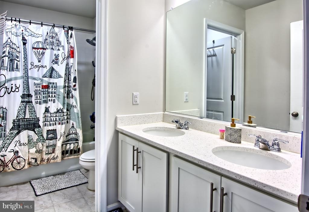 689 N Chandler Drive - Photo 19