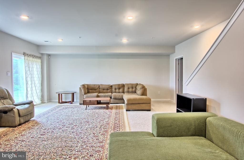 689 N Chandler Drive - Photo 23