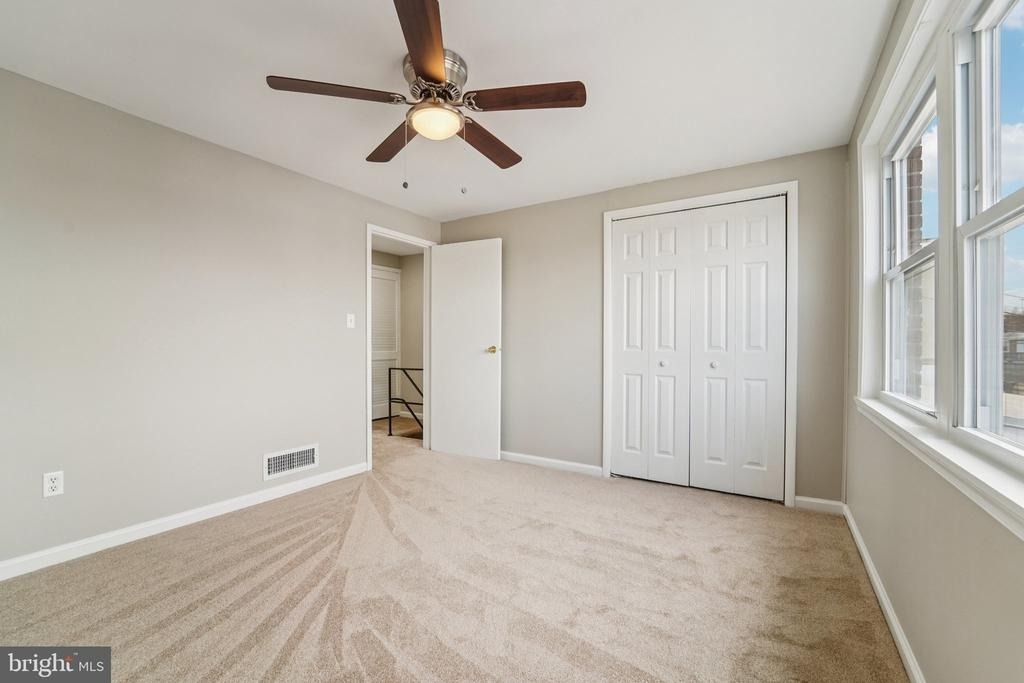 7926 Bank Street - Photo 16