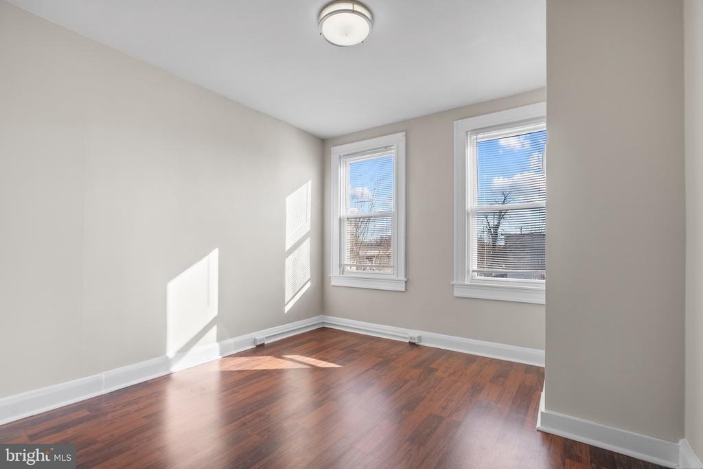 3219 E Monument Street - Photo 12