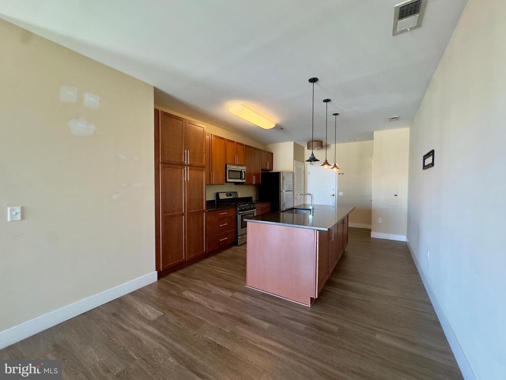 1201 S Charles Street - Photo 14