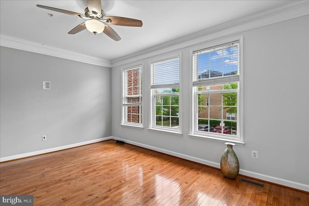 441 Penwood Drive - Photo 6
