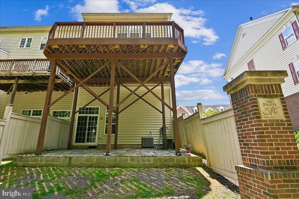 441 Penwood Drive - Photo 3