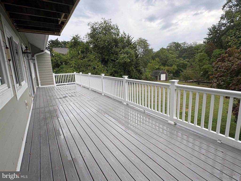 1898 Pleasant Plains Road - Photo 17
