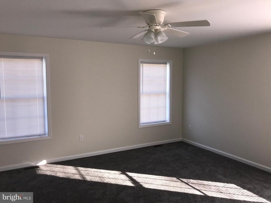 4433 Seashore Highway - Photo 11