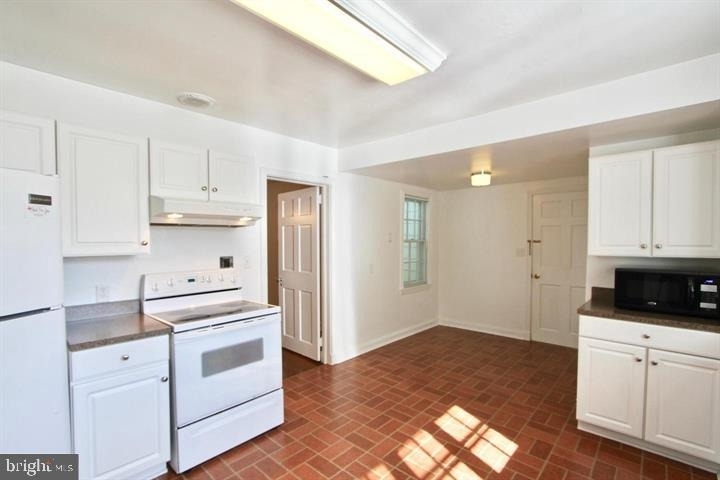 104 Bayard Avenue - Photo 6