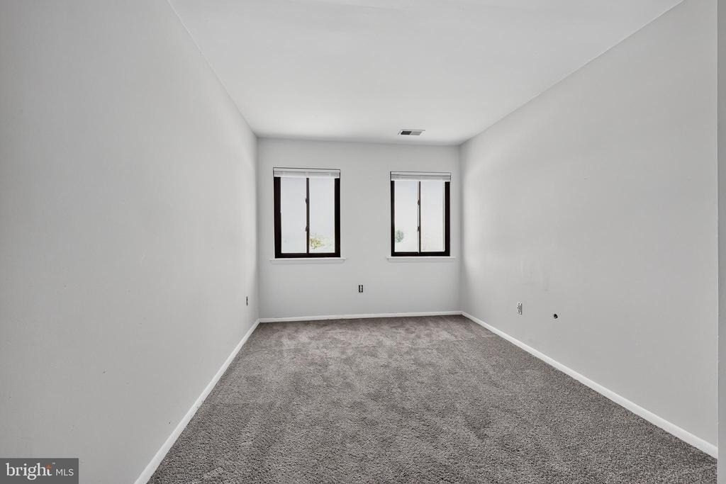 1001 White Oak Road - Photo 13
