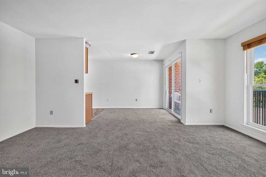 1001 White Oak Road - Photo 9