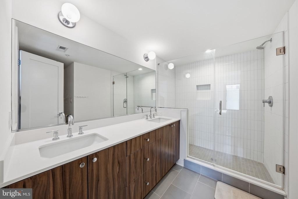 826 Upshur Street Nw - Photo 5