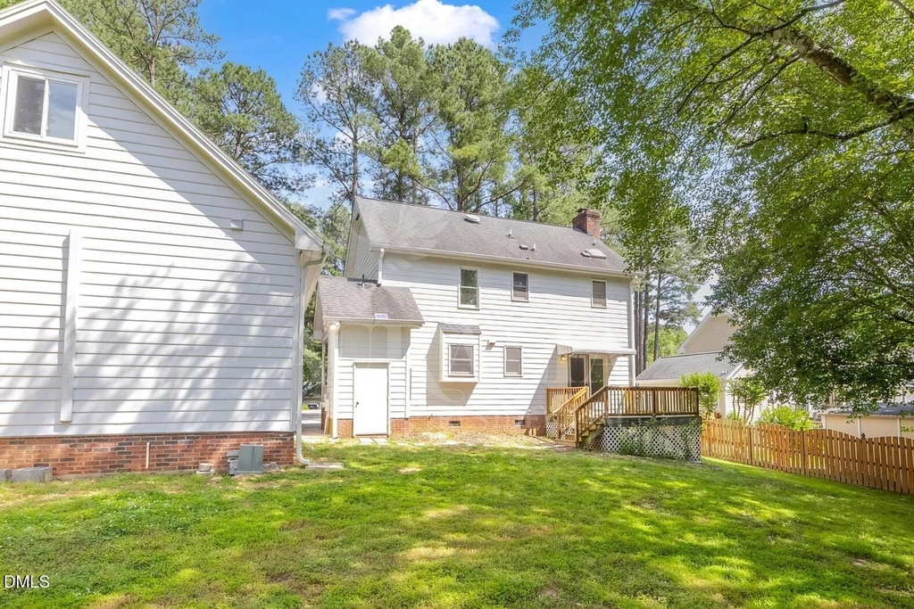 623 Elmwood Court - Photo 31