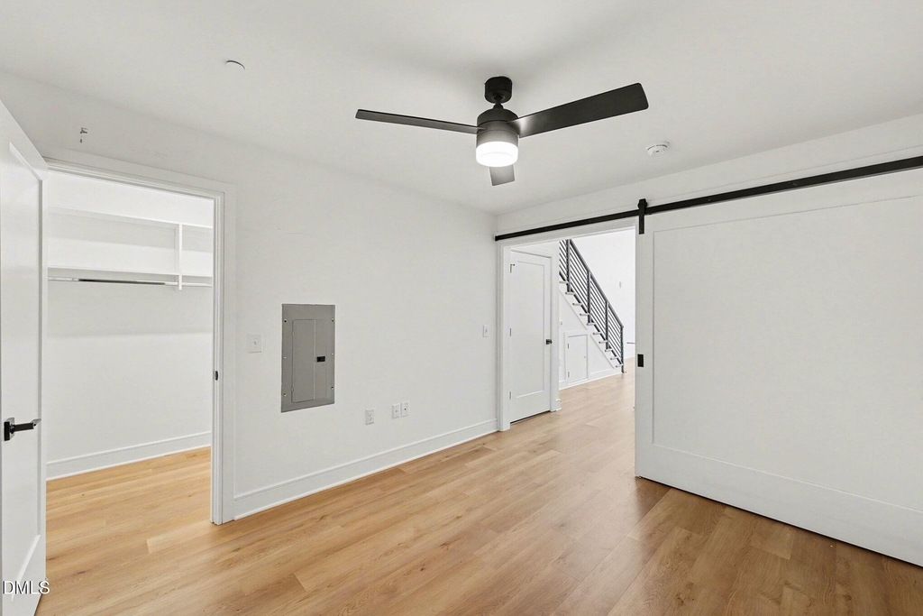 615 Daniels Street - Photo 7