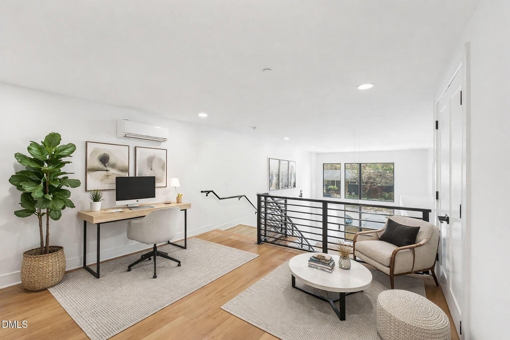 615 Daniels Street - Photo 10