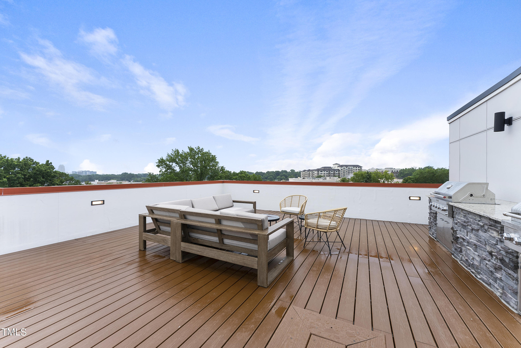 615 Daniels Street - Photo 15