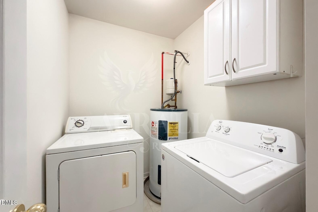 3021 Barrymore Street - Photo 12