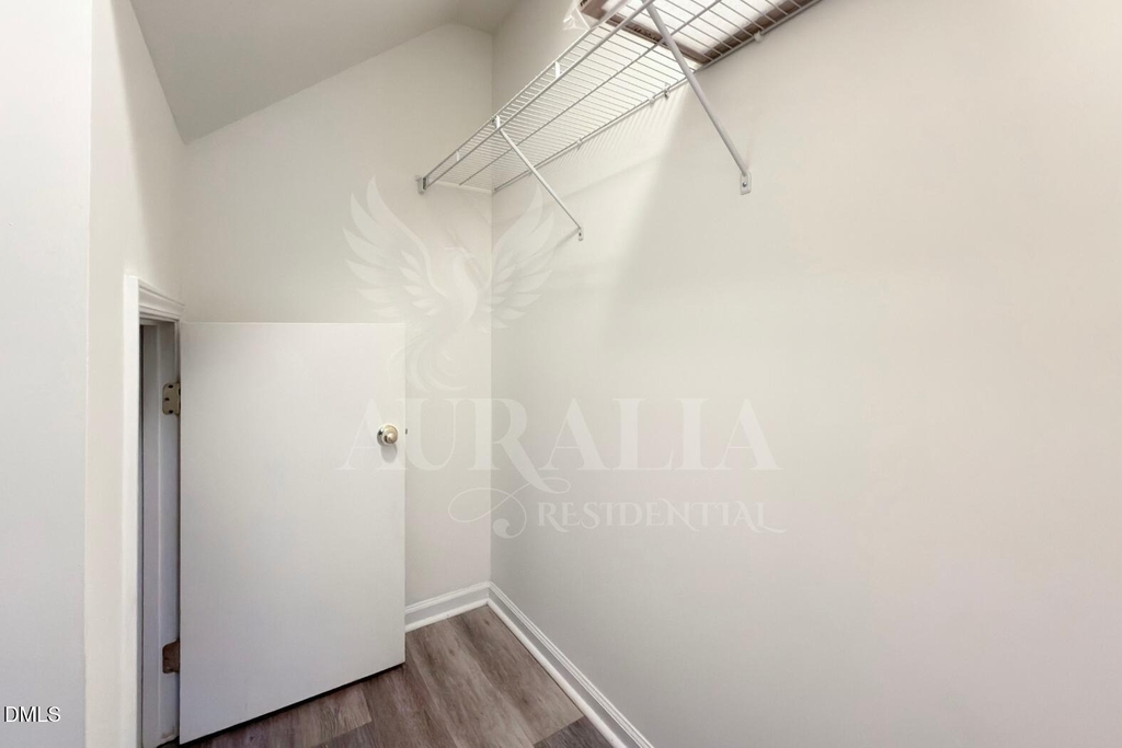 3021 Barrymore Street - Photo 10