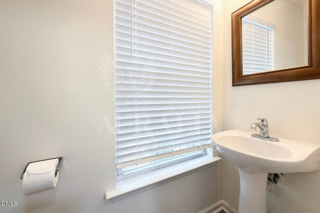 3021 Barrymore Street - Photo 9