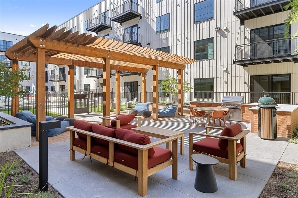 4315 S Congress Ave - Photo 4