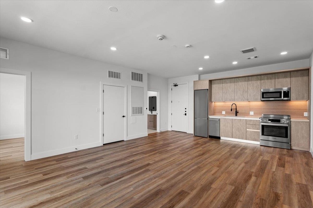 4315 S Congress Ave - Photo 25