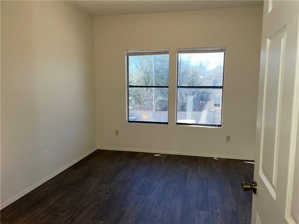 2415 W Slaughter Ln - Photo 13