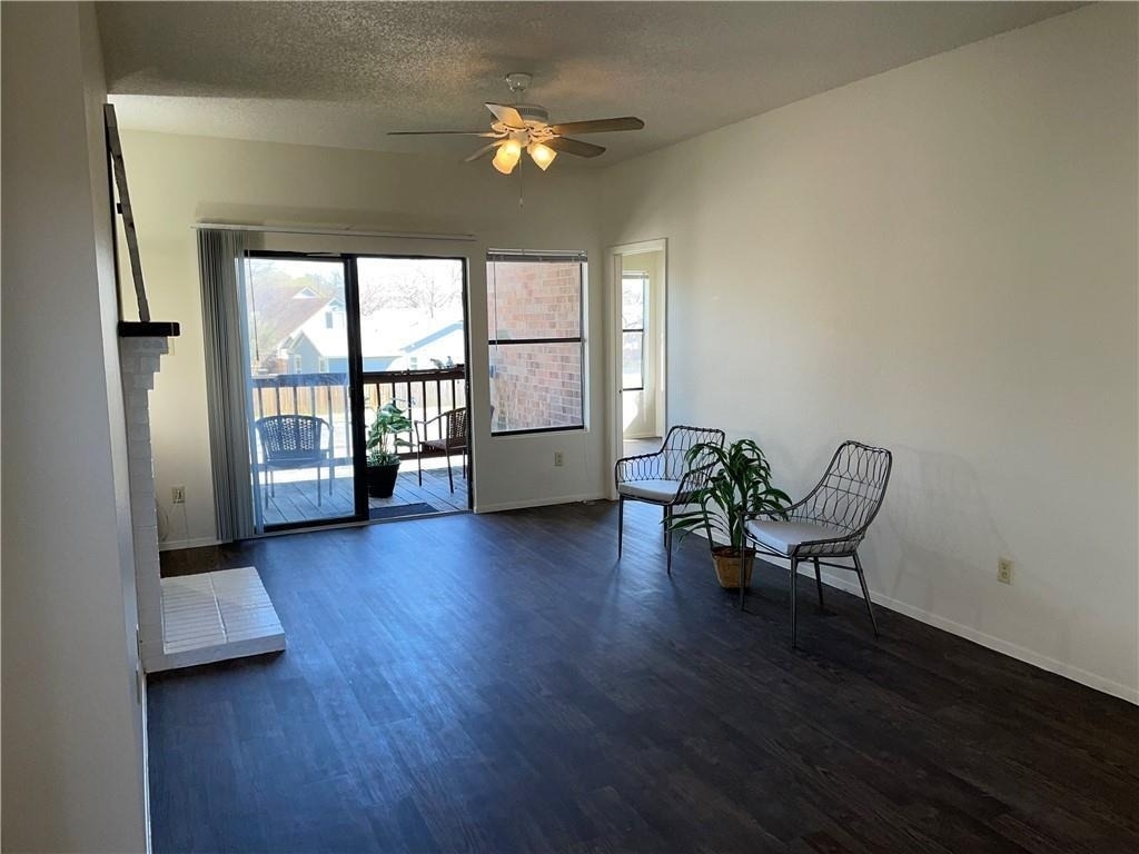 2415 W Slaughter Ln - Photo 20
