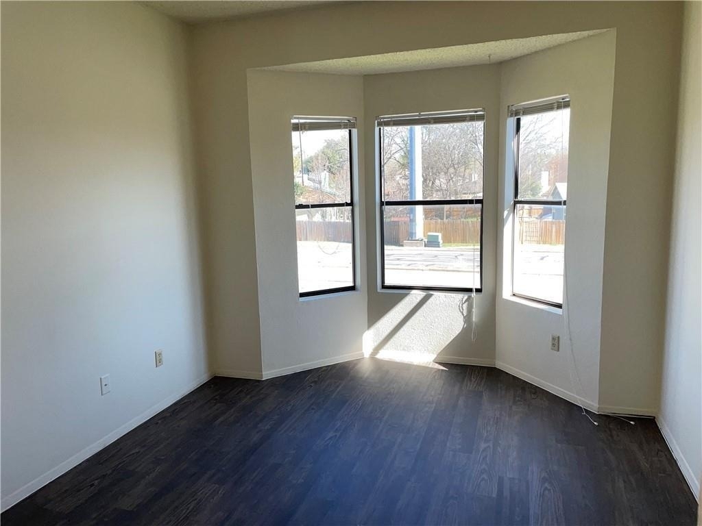 2415 W Slaughter Ln - Photo 19