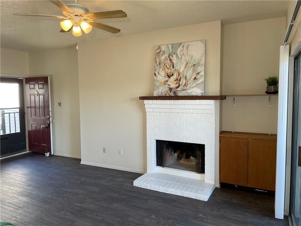 2415 W Slaughter Ln - Photo 25