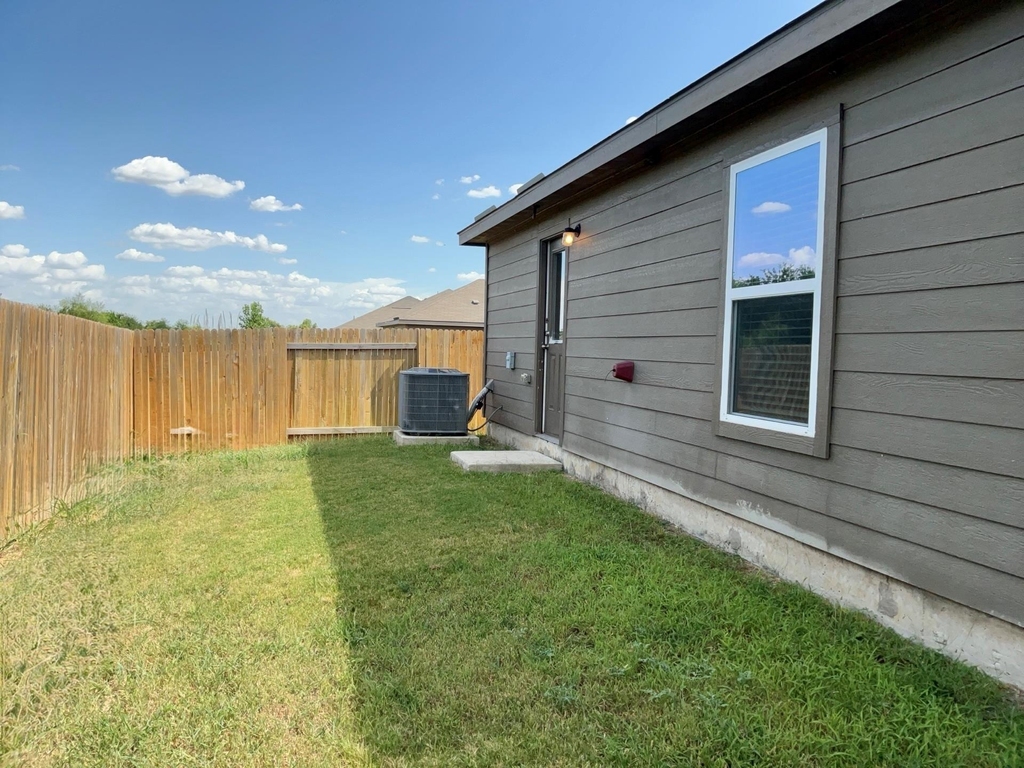 317 Riverdale Dr - Photo 15