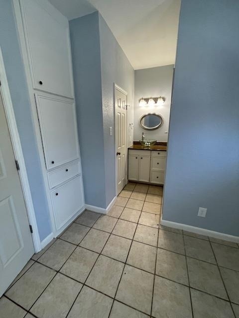 4401 Speedway - Photo 9