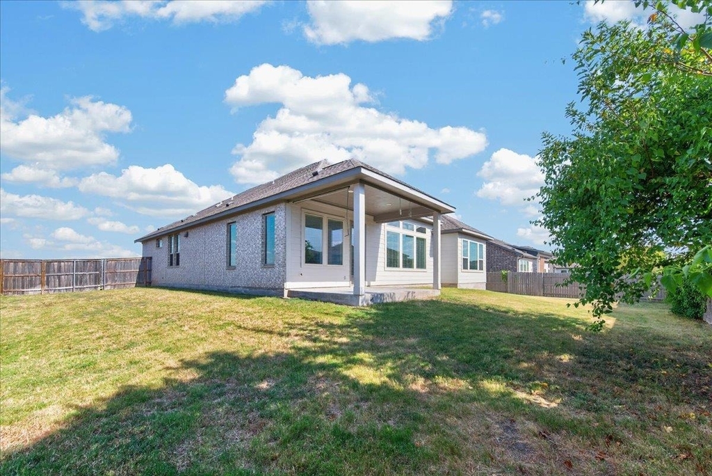 1330 Stone Manor Trail - Photo 28