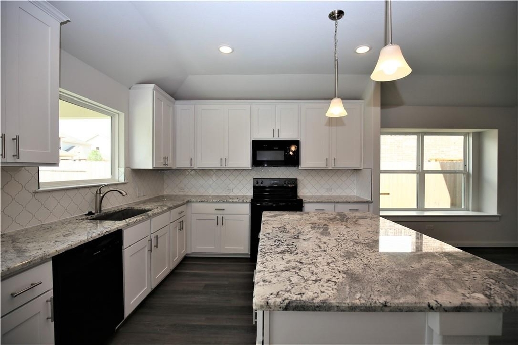 635 Pheasant Hill Ln - Photo 8