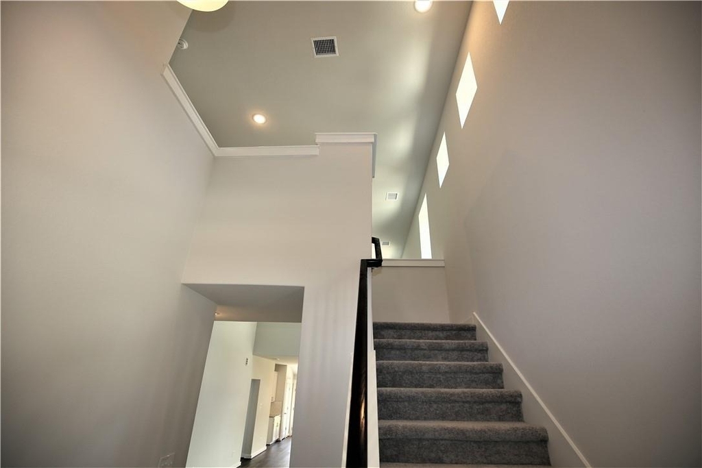635 Pheasant Hill Ln - Photo 16