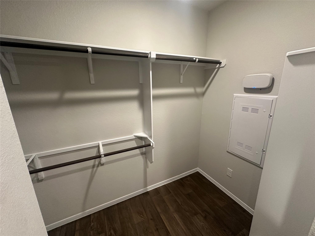 2709 Derwent Dr - Photo 8
