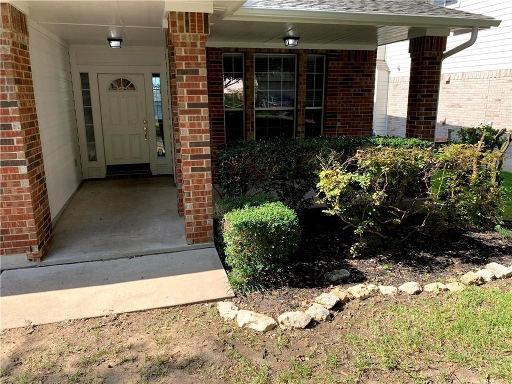 10705 Beard Ave - Photo 2