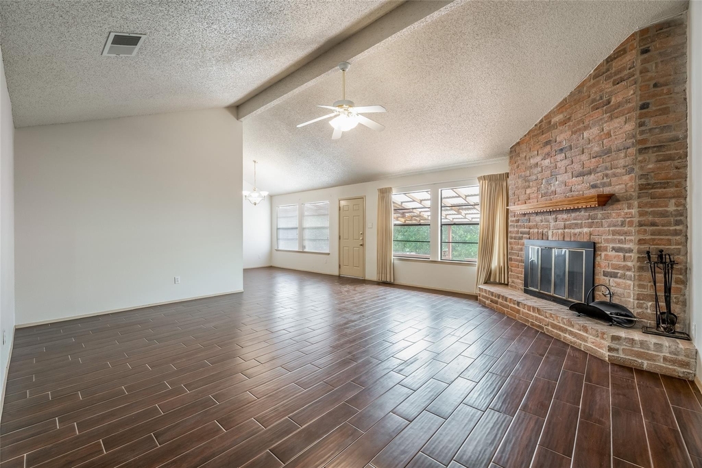 1006 Silbury Dr - Photo 6
