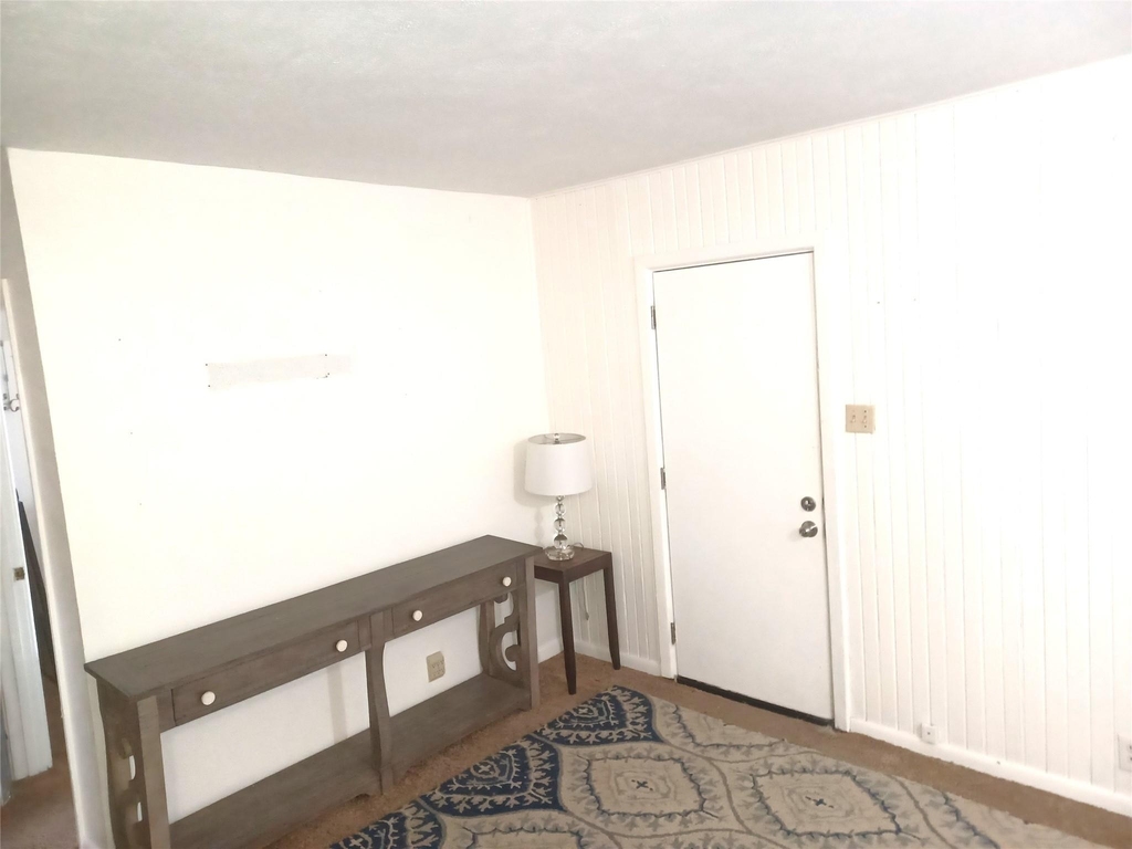 2808 Windsor Rd - Photo 4