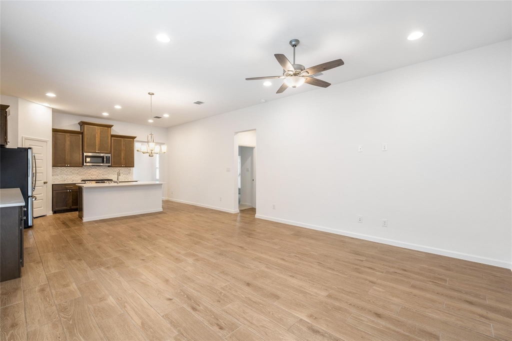 186 Blackborrow Dr - Photo 1