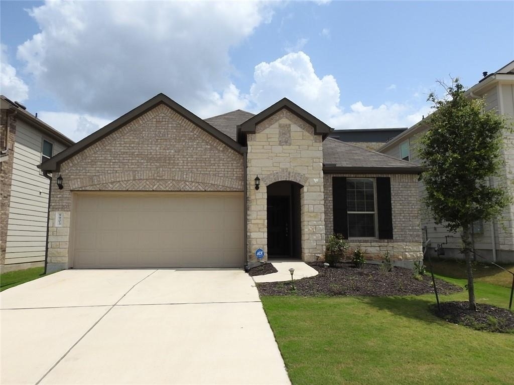 9903 Quercia Dr - Photo 0