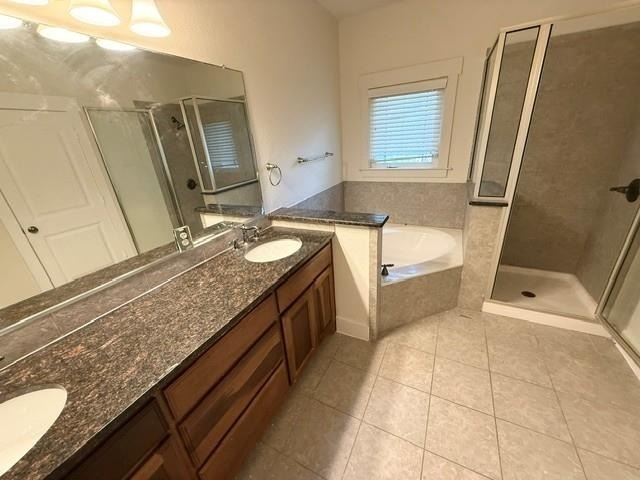 2930 Grand Oaks Loop - Photo 4