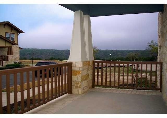 2930 Grand Oaks Loop - Photo 2