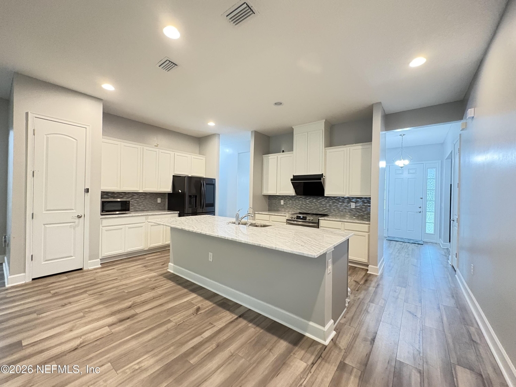 104 Linda Lake Lane - Photo 0