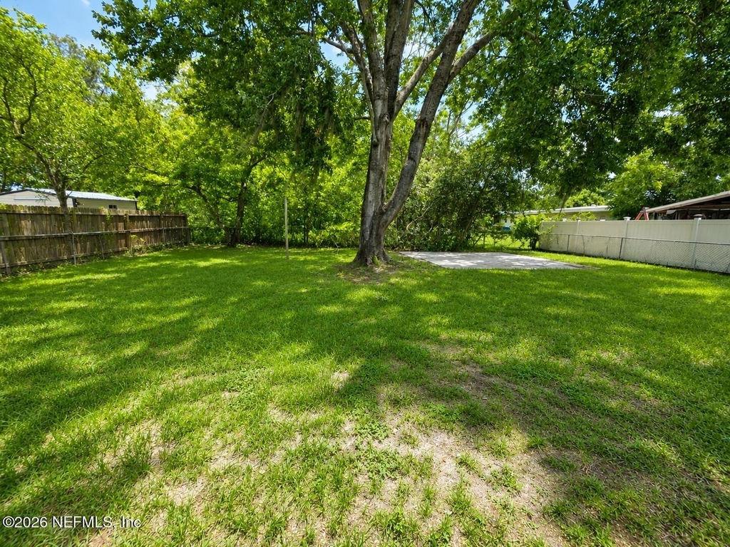 10415 Briarcliff Road E - Photo 8