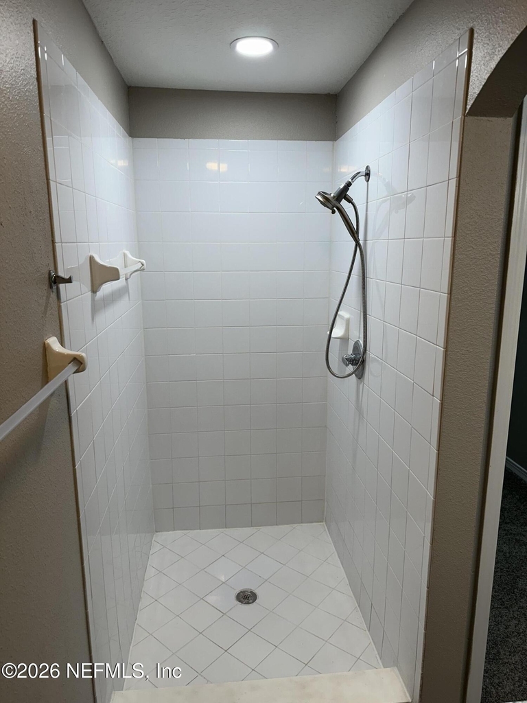 5260 Collins Road - Photo 29