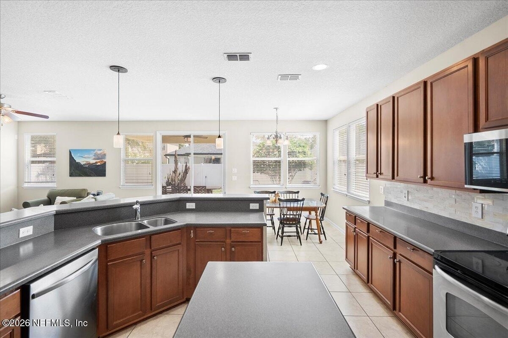12174 Wynfeild Lakes Circle - Photo 4