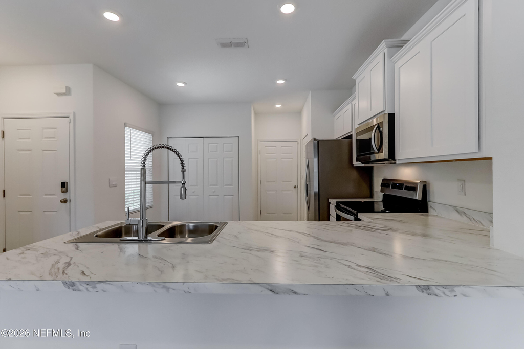 3986 Haymon Avenue - Photo 6
