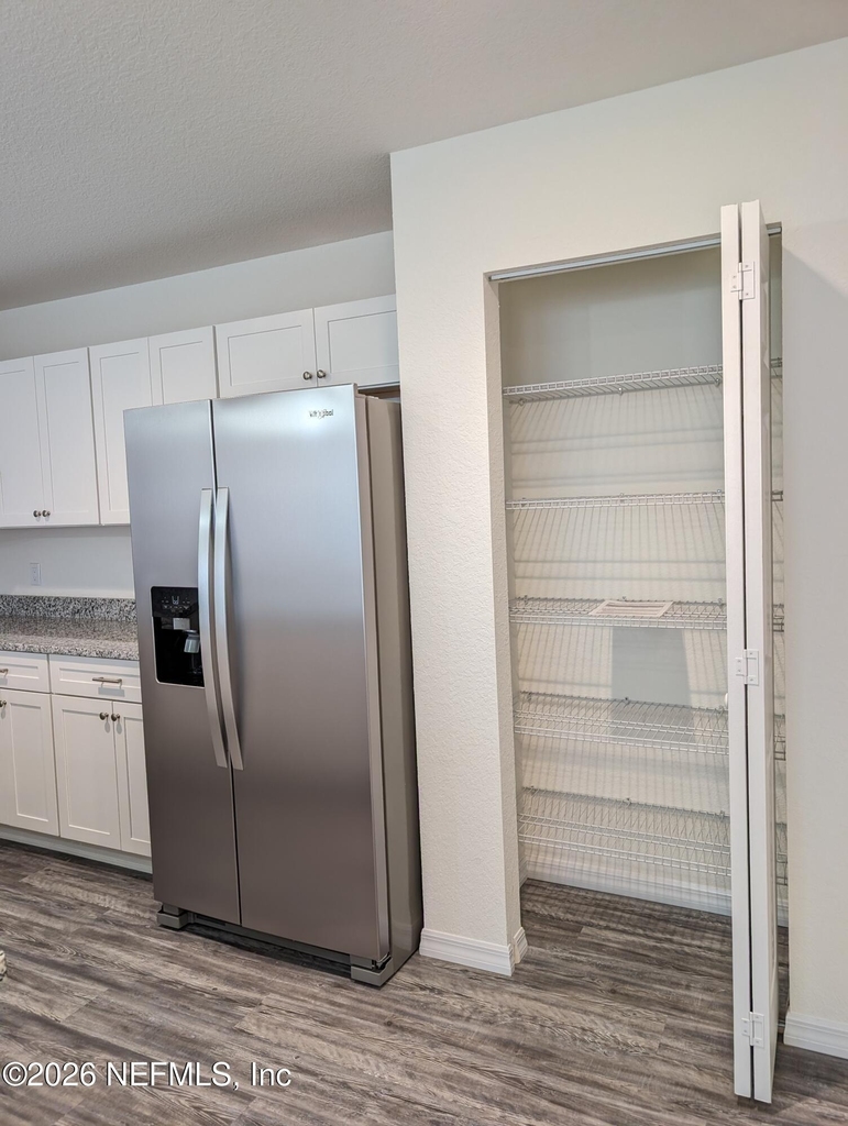 821 Ne 10th Street - Photo 5